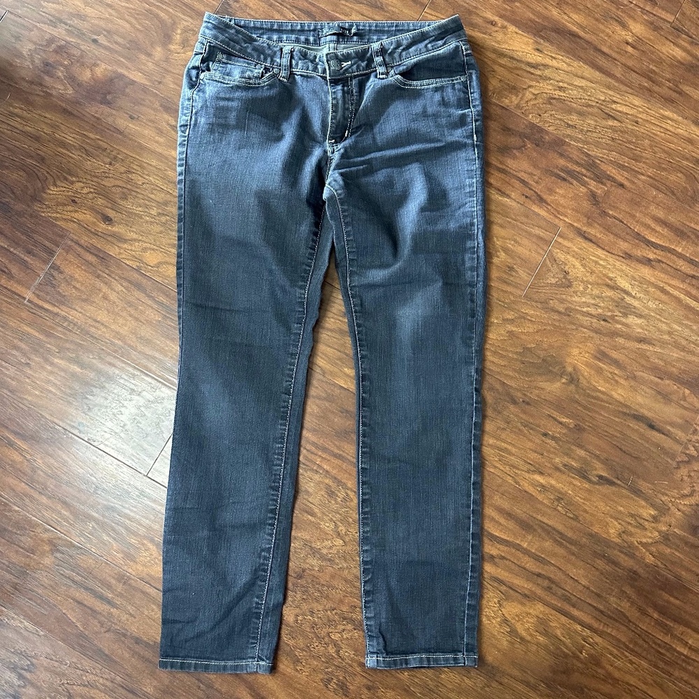 Women’s Prana dark grey straight leg stretchy jeans size 8/29